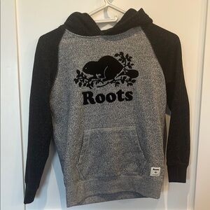 Roots Kids size large (age 9-10) Hoodie
